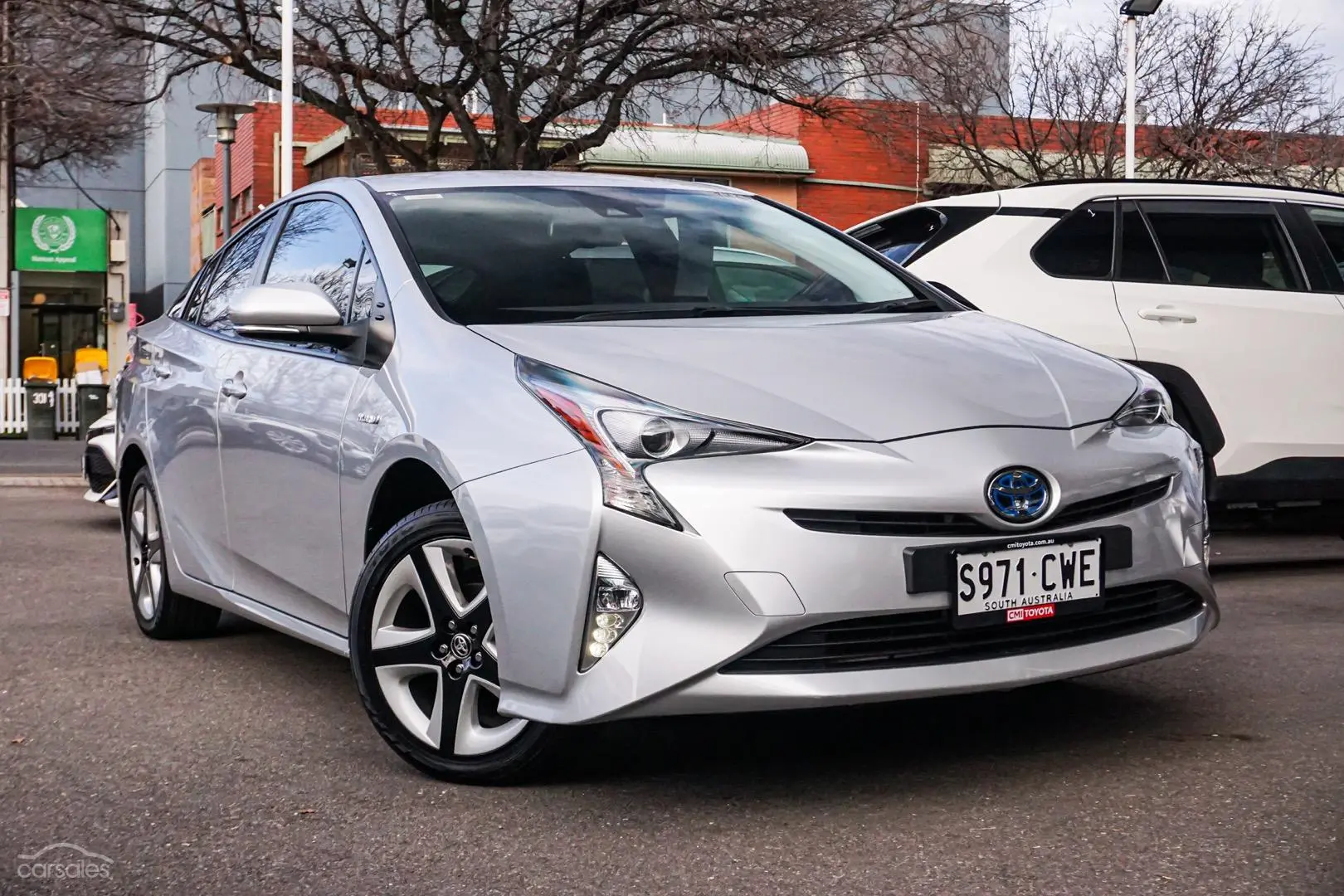 2018 Toyota Prius Image 2