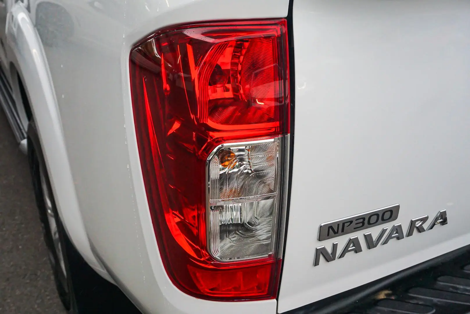 2016 Nissan Navara Gallery Image 11