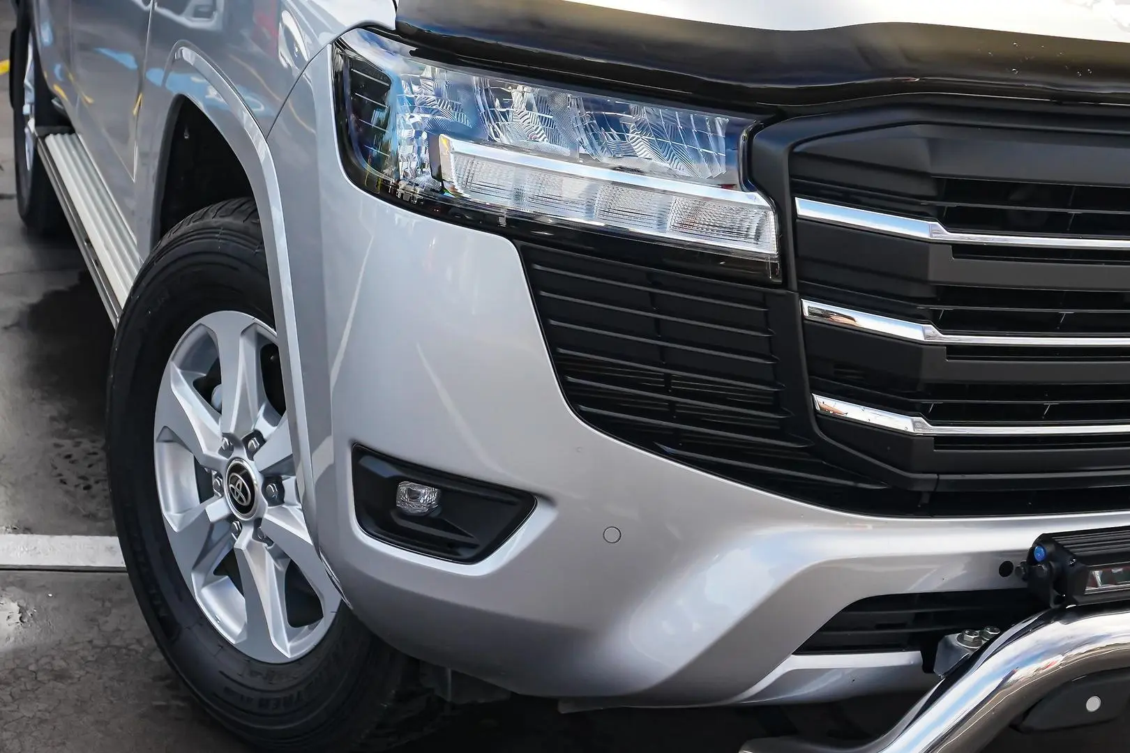 2023 Toyota Landcruiser Gallery Image 12