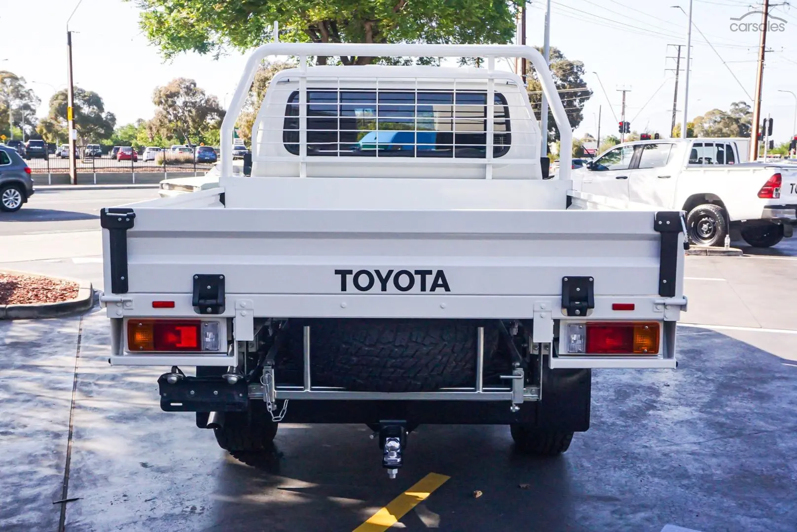 2023 Toyota Landcruiser Image 5