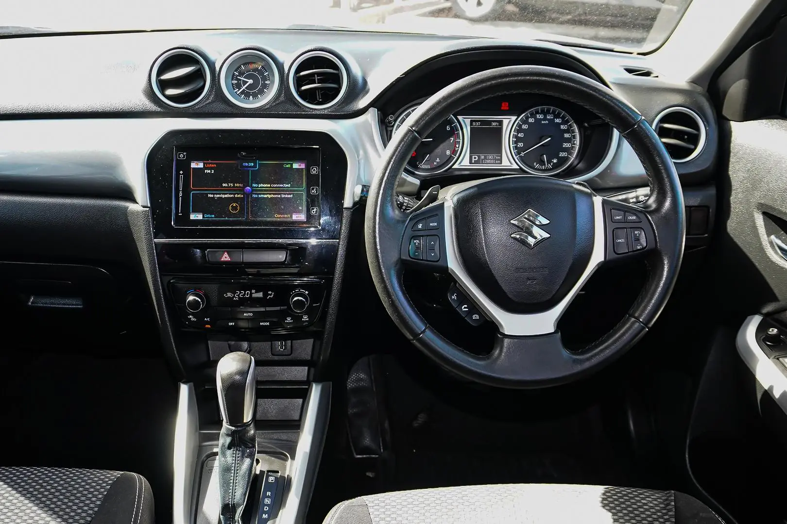 2016 Suzuki Vitara Gallery Image 9