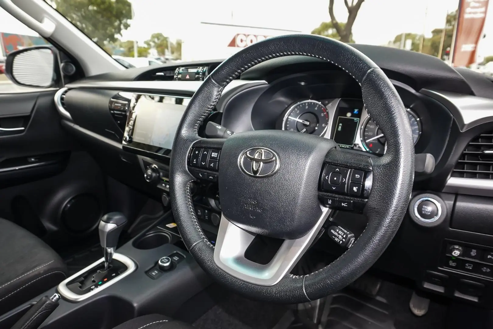 2024 Toyota Hilux Gallery Image 7