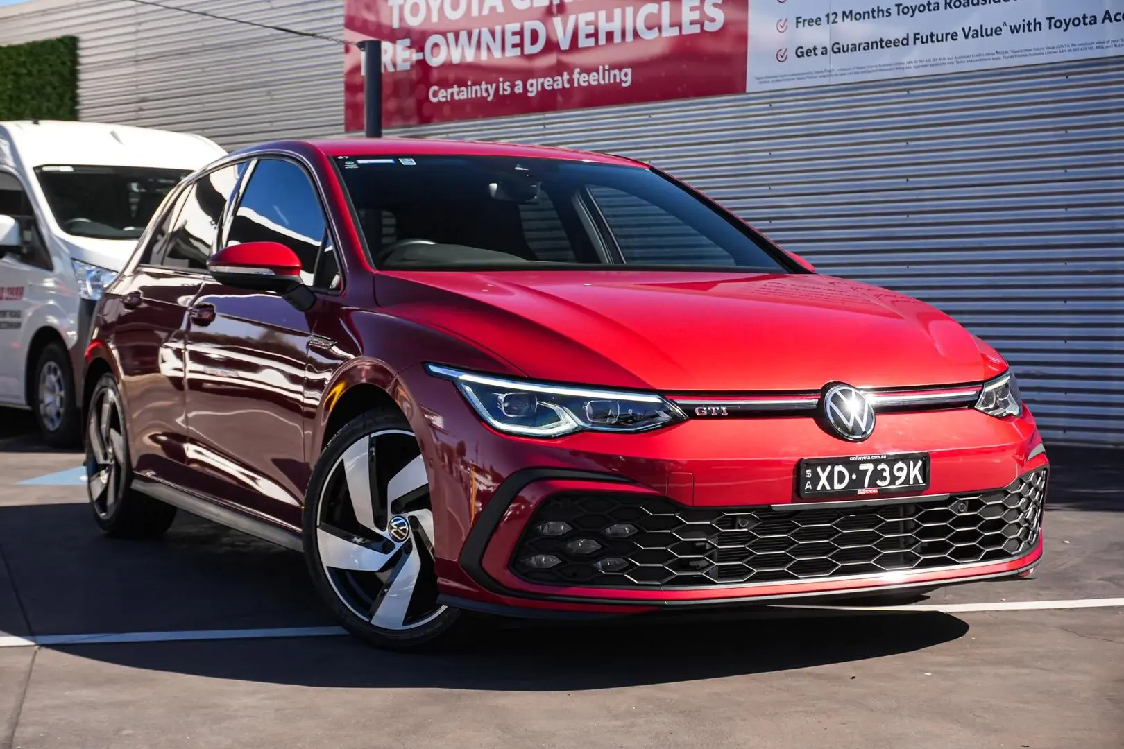 2022 Volkswagen Golf Gallery Image 2