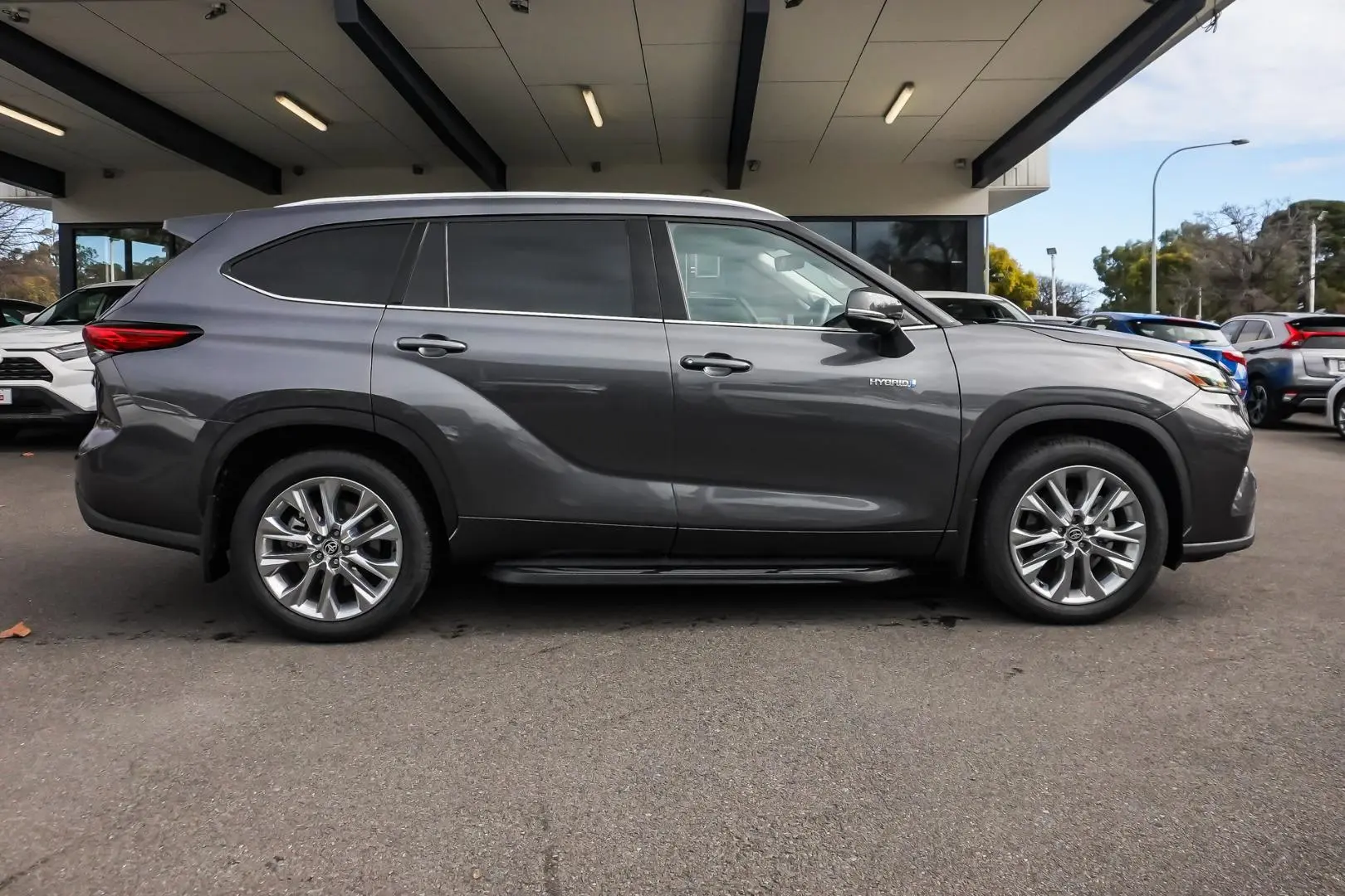 2022 Toyota Kluger Gallery Image 4