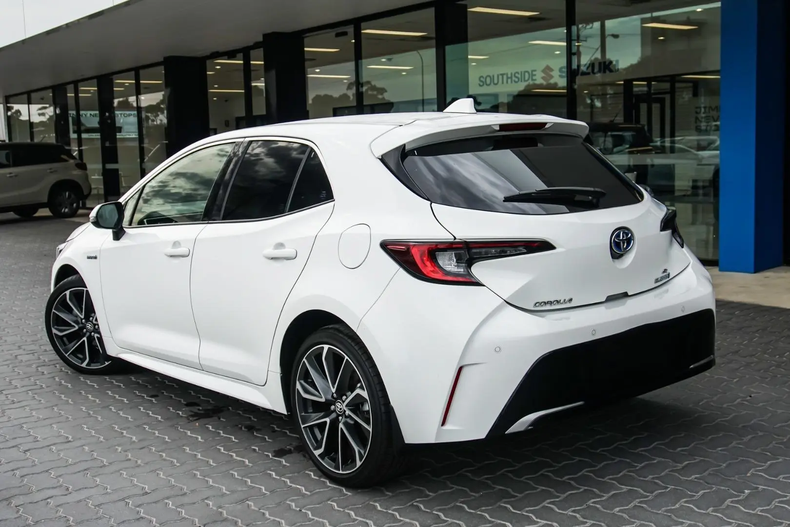 2023 Toyota Corolla Gallery Image 2