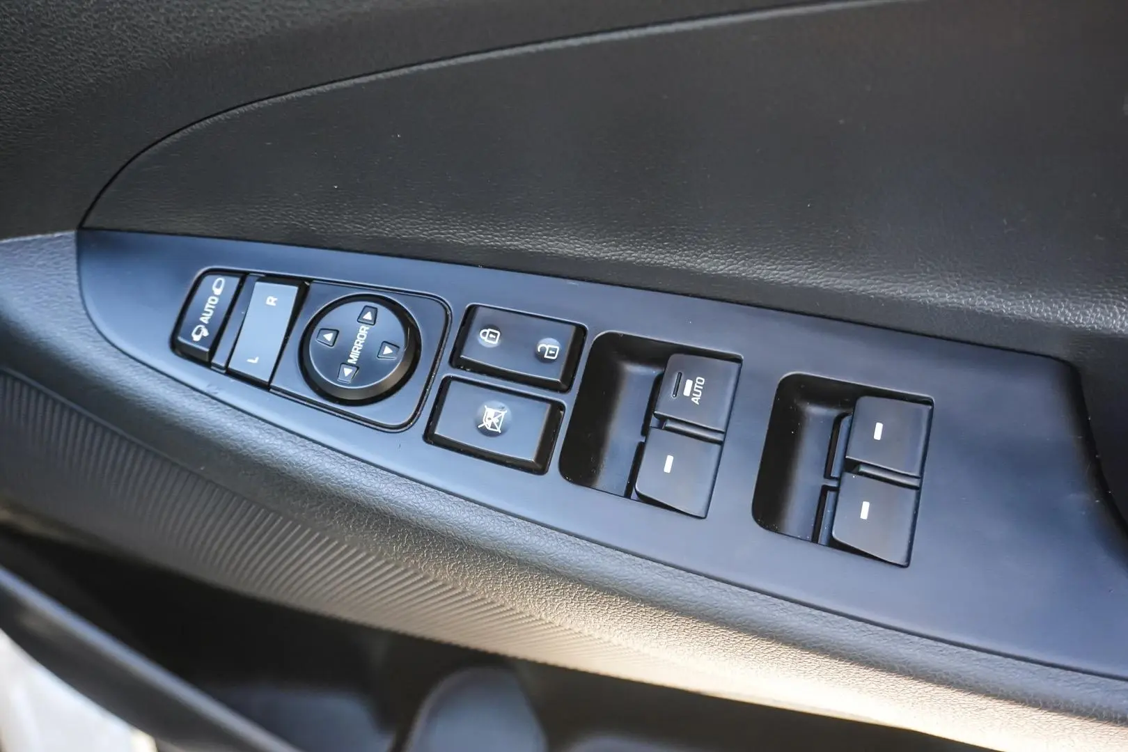 2017 Hyundai Tucson Gallery Image 16