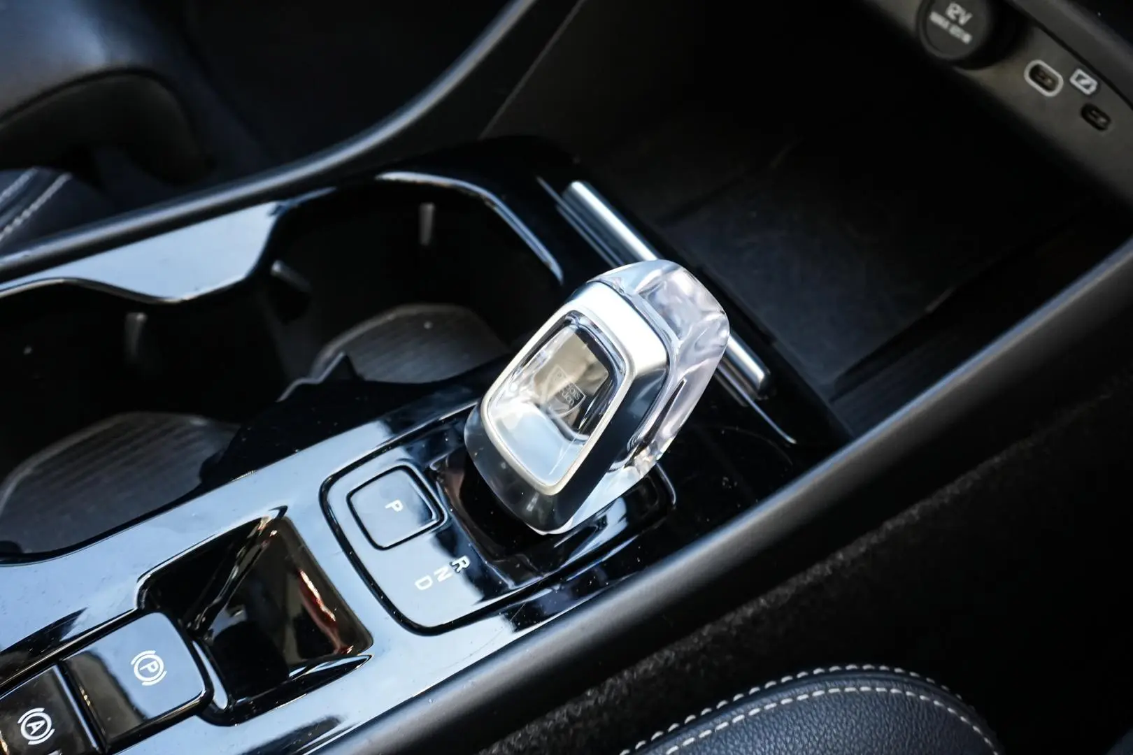 2023 Volvo XC40 Gallery Image 19