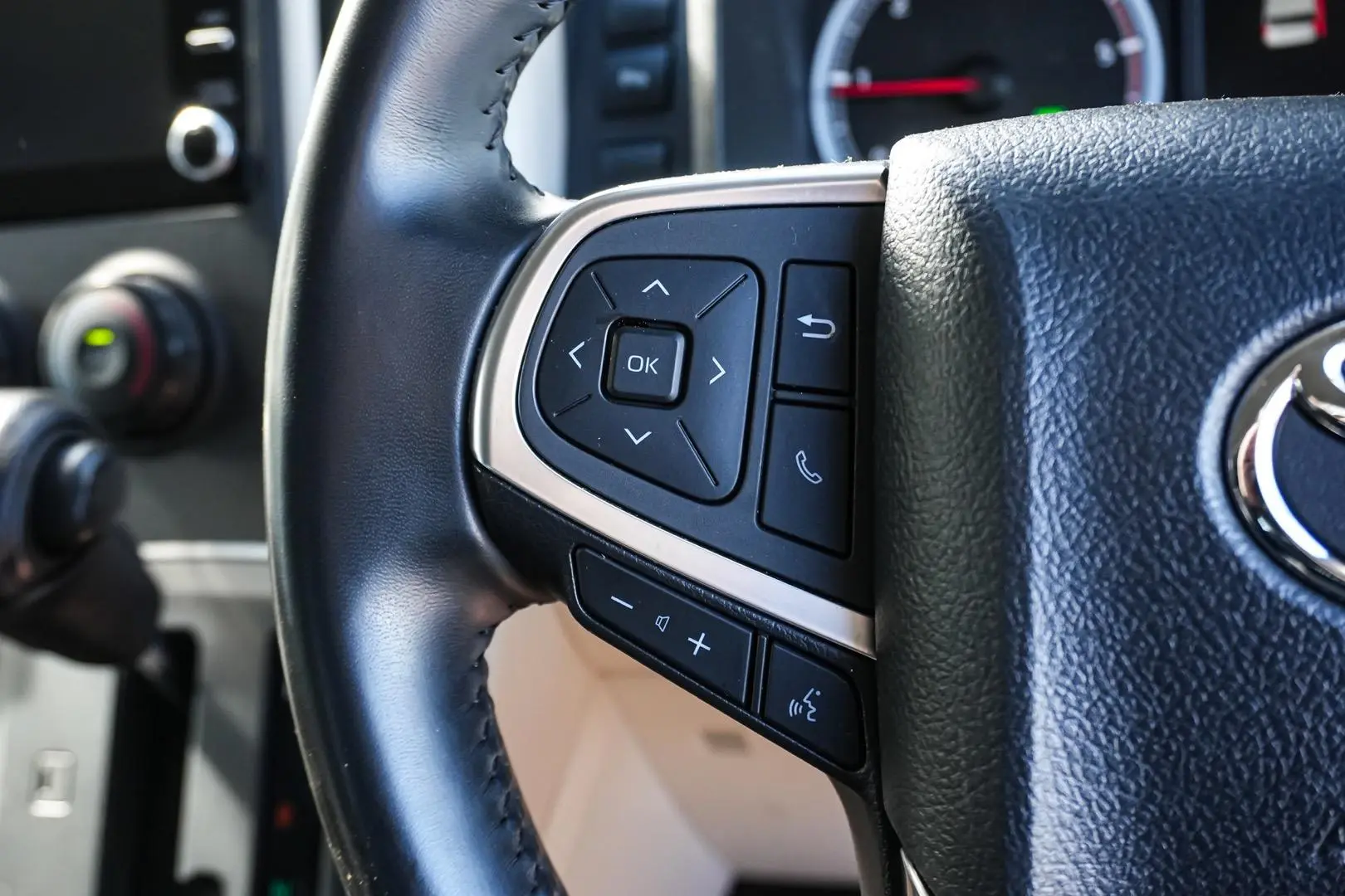 2021 Toyota Hiace Gallery Image 20