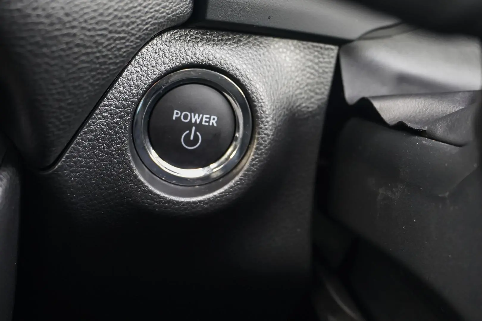 2025 Toyota RAV4 Gallery Image 25