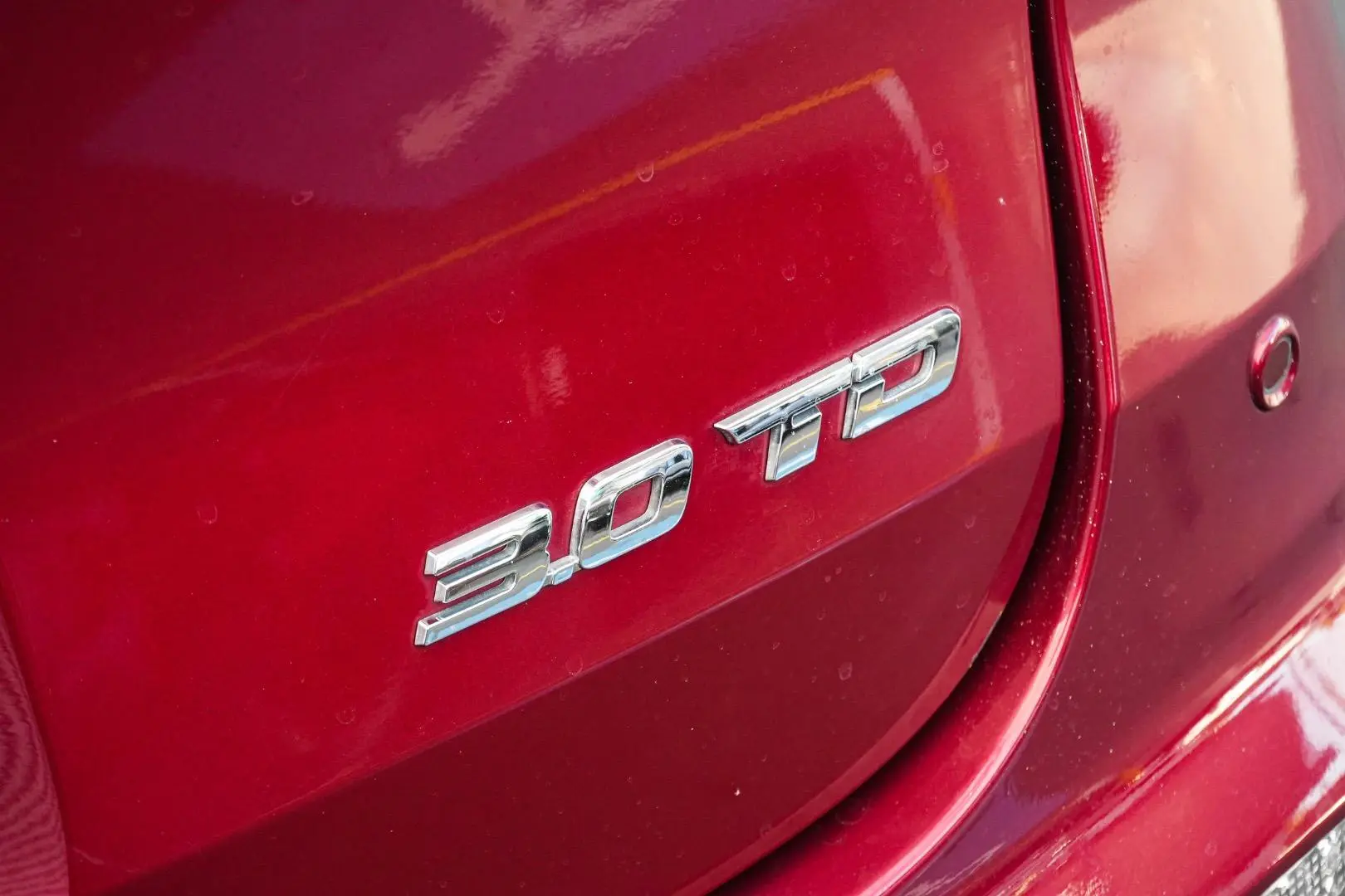 2022 Isuzu MU-X Gallery Image 16