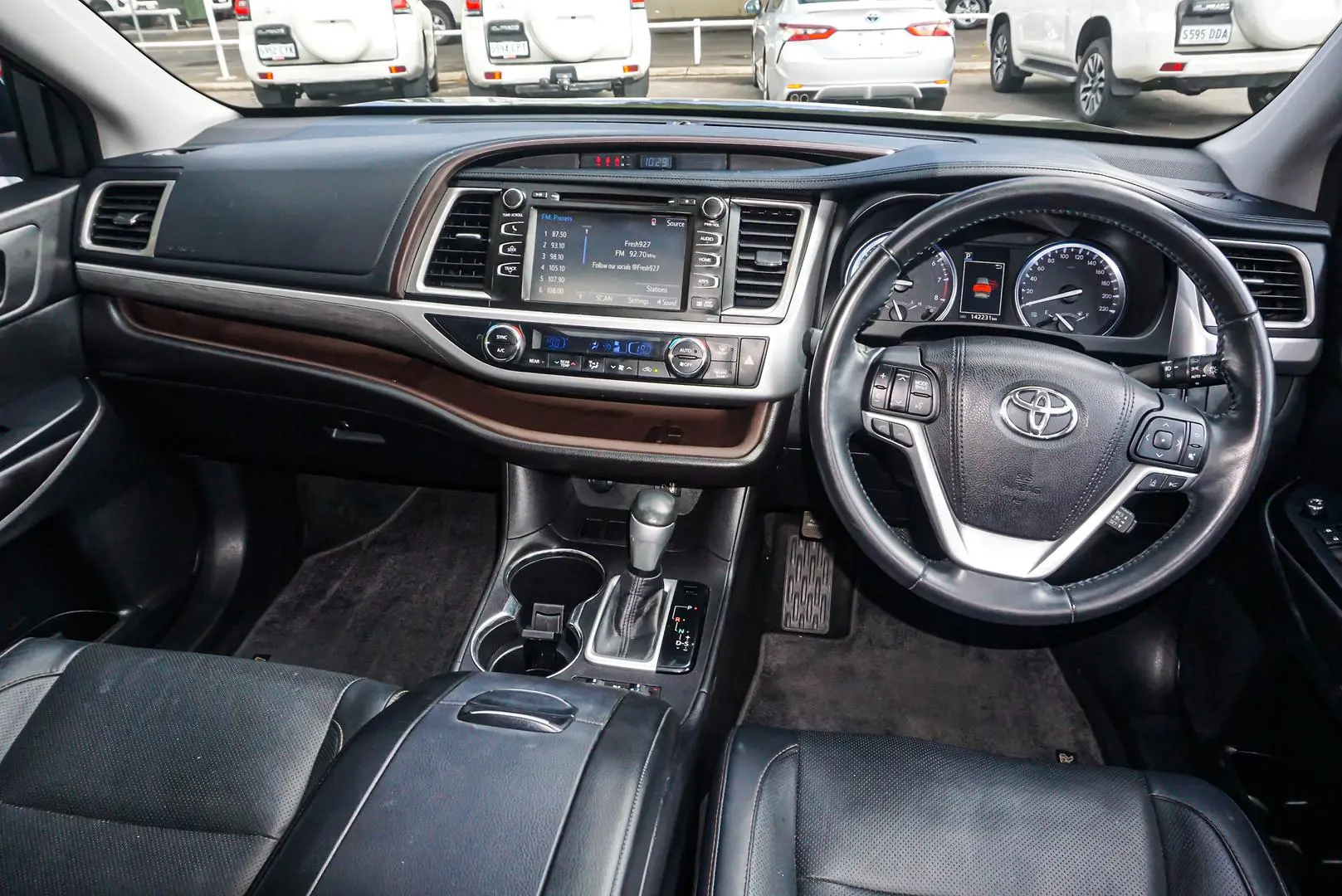 2016 Toyota Kluger Gallery Image 9