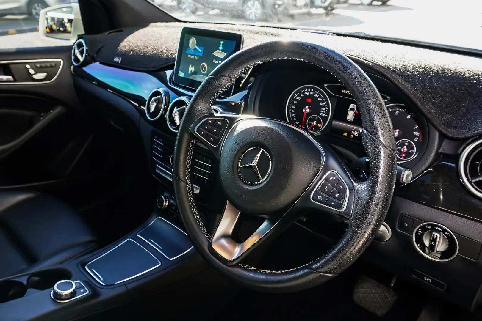 2016 Mercedes-Benz B-Class Gallery Image 6