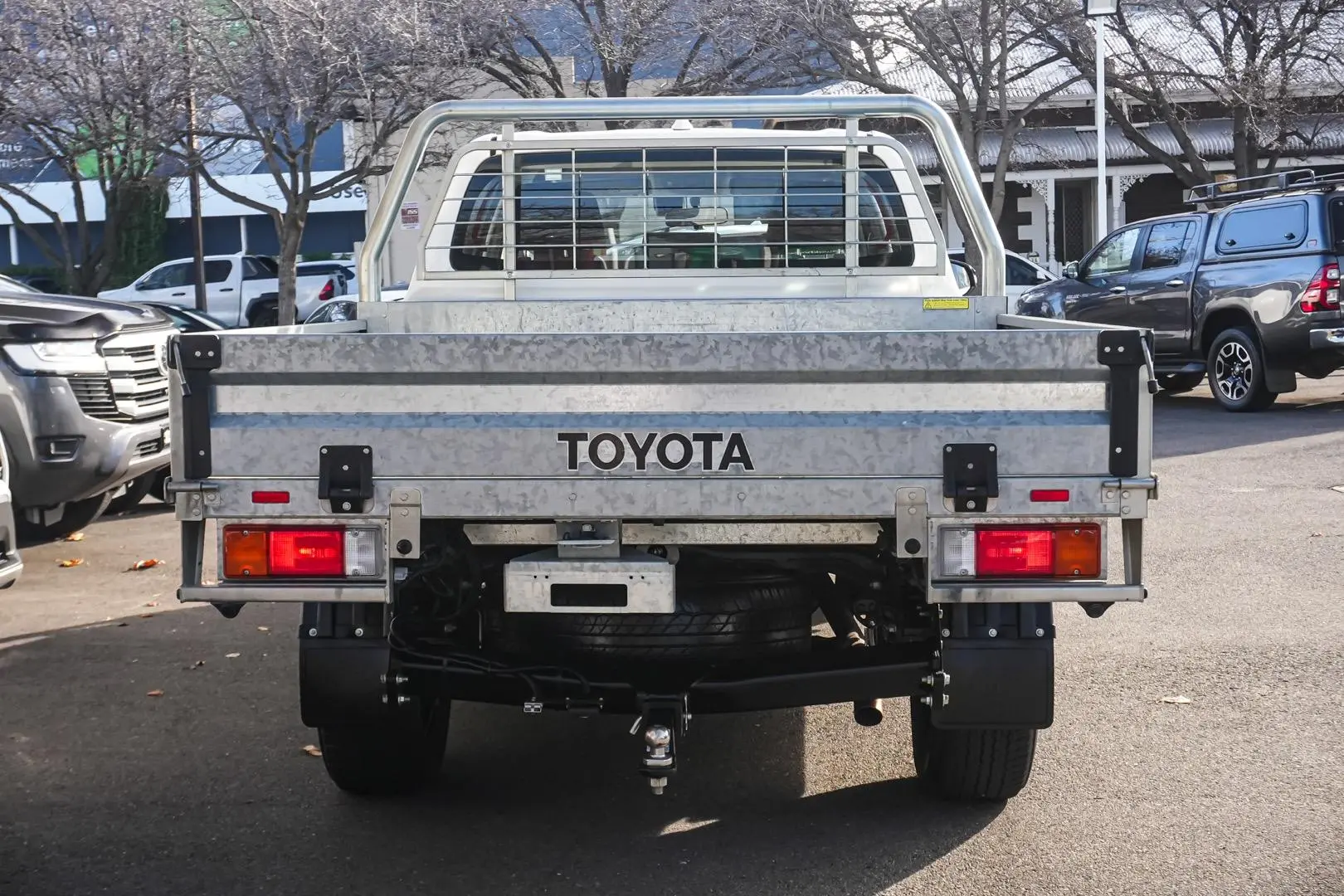 2022 Toyota Hilux Gallery Image 5