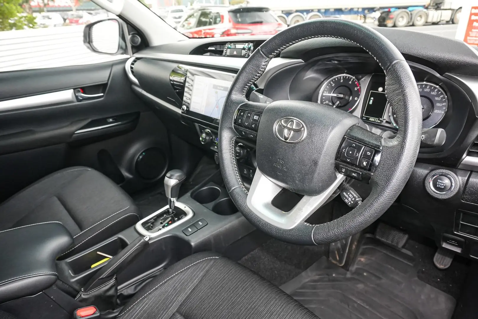 2022 Toyota Hilux Gallery Image 7