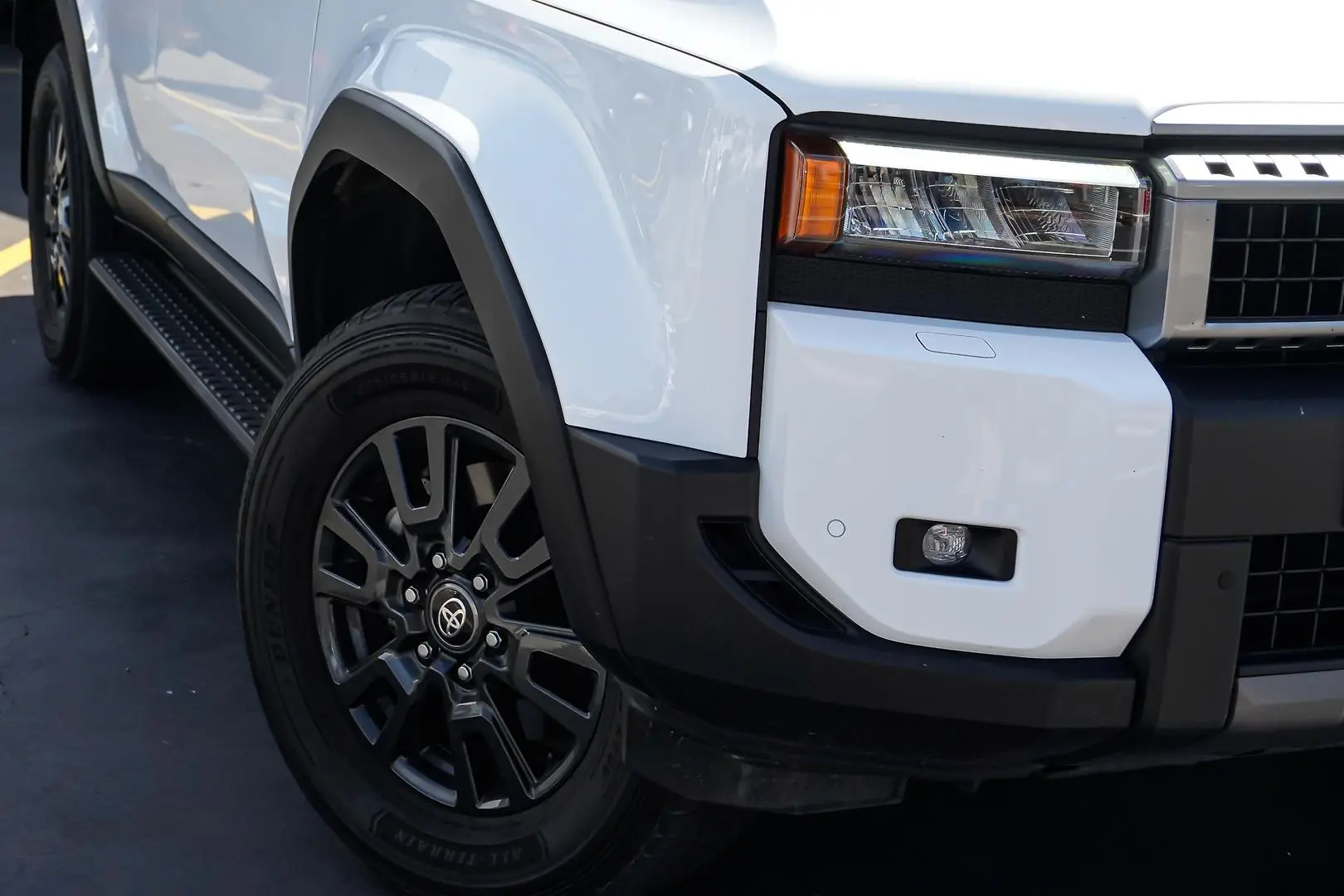 2024 Toyota Landcruiser Prado Gallery Image 11
