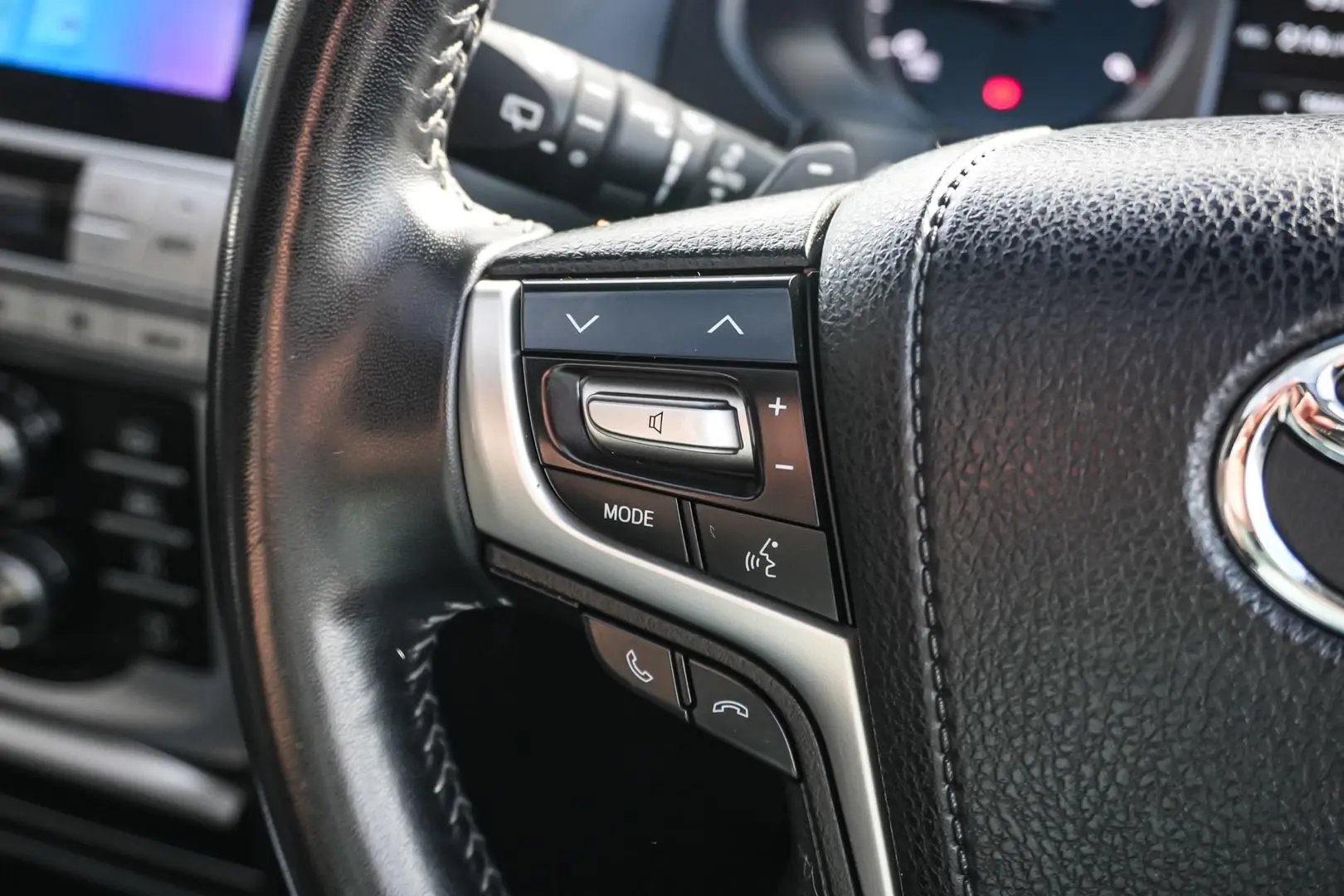 2021 Toyota Landcruiser Prado Gallery Image 22