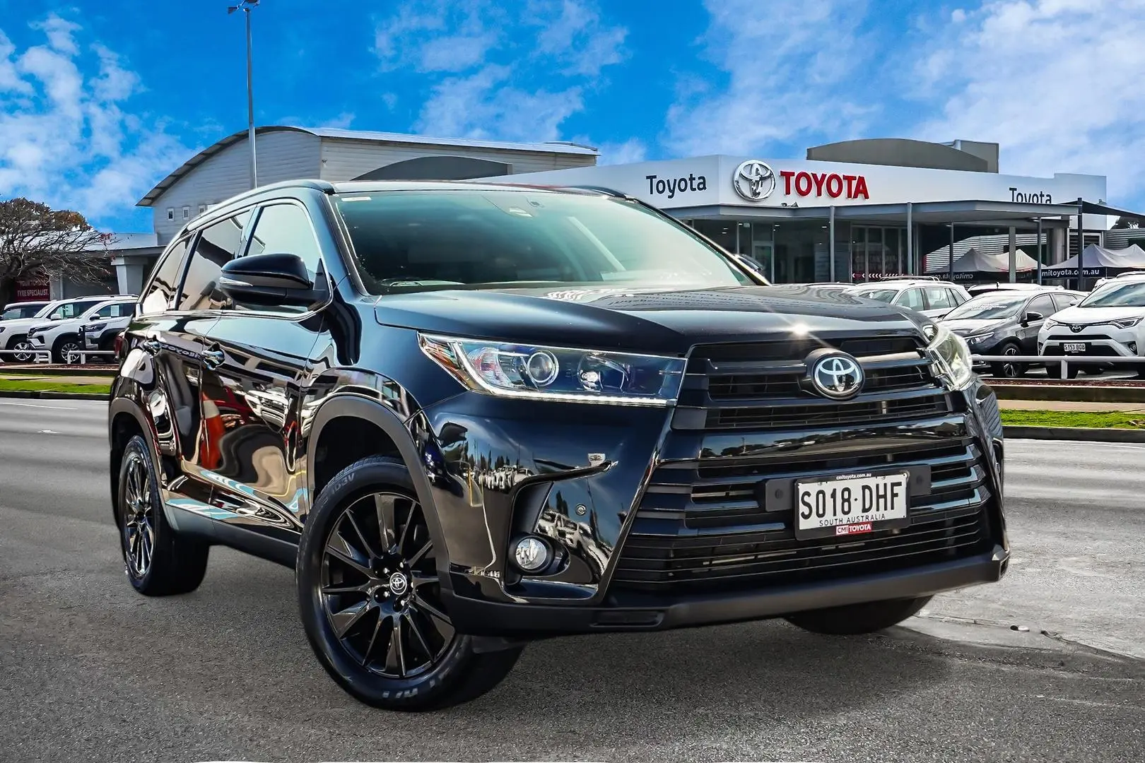 2019 Toyota Kluger Gallery Image 1