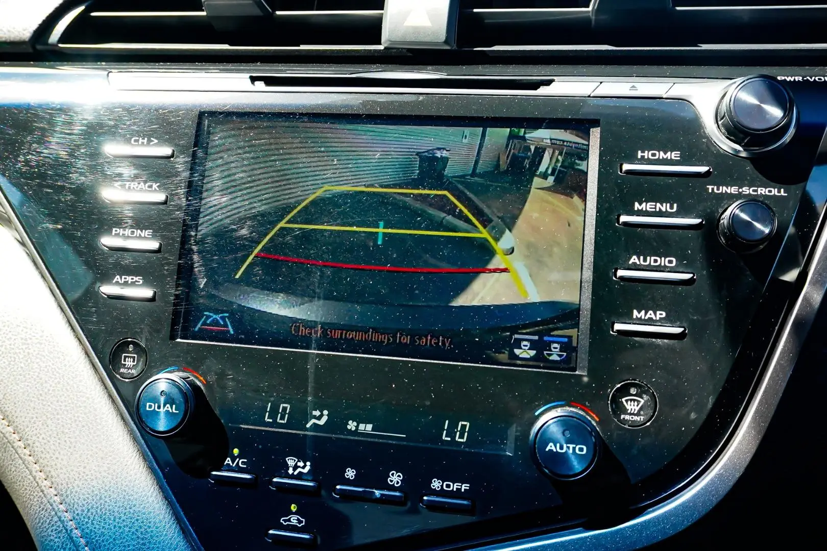 2019 Toyota Camry Gallery Image 24