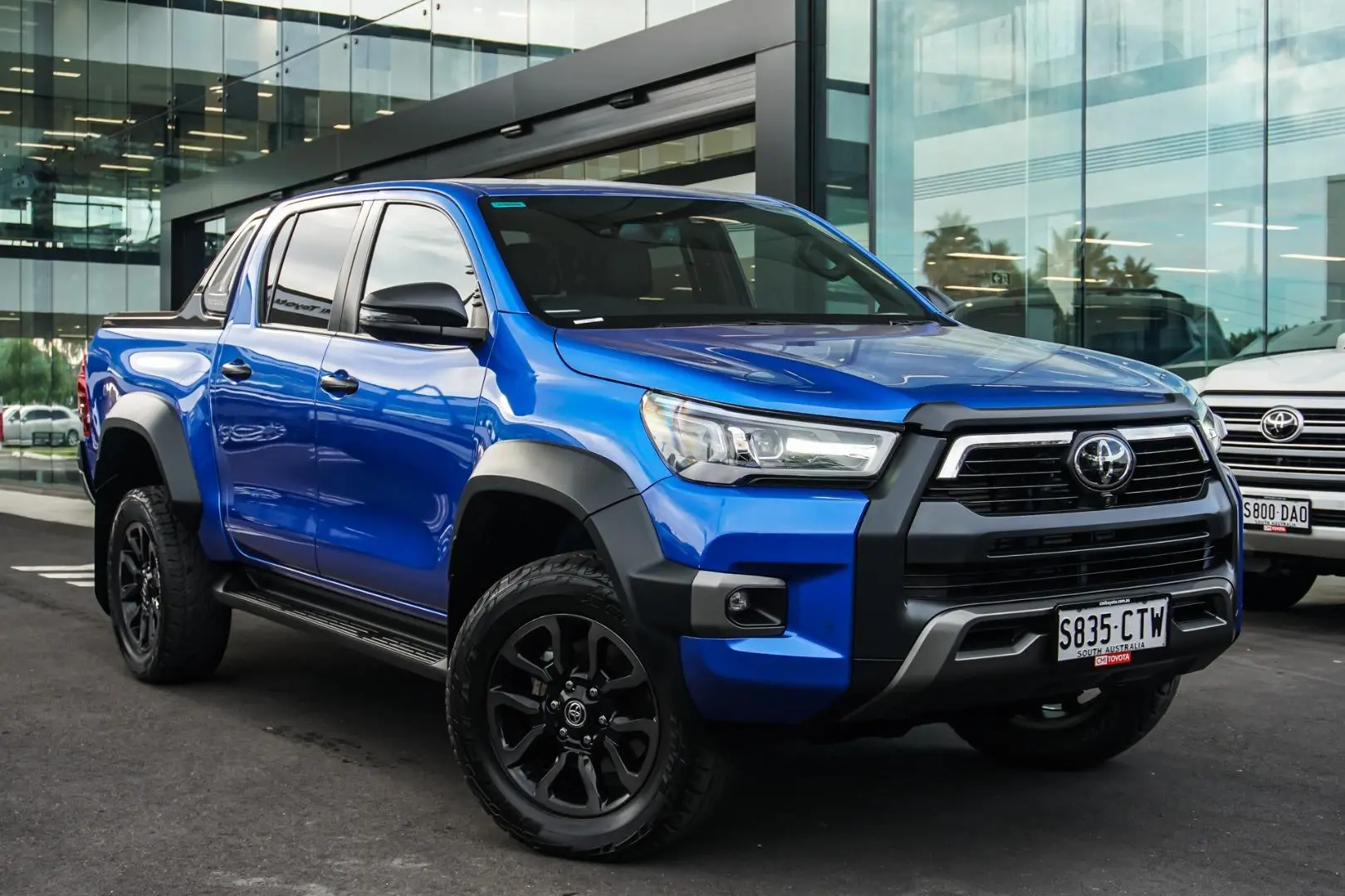 2022 Toyota Hilux Gallery Image 1