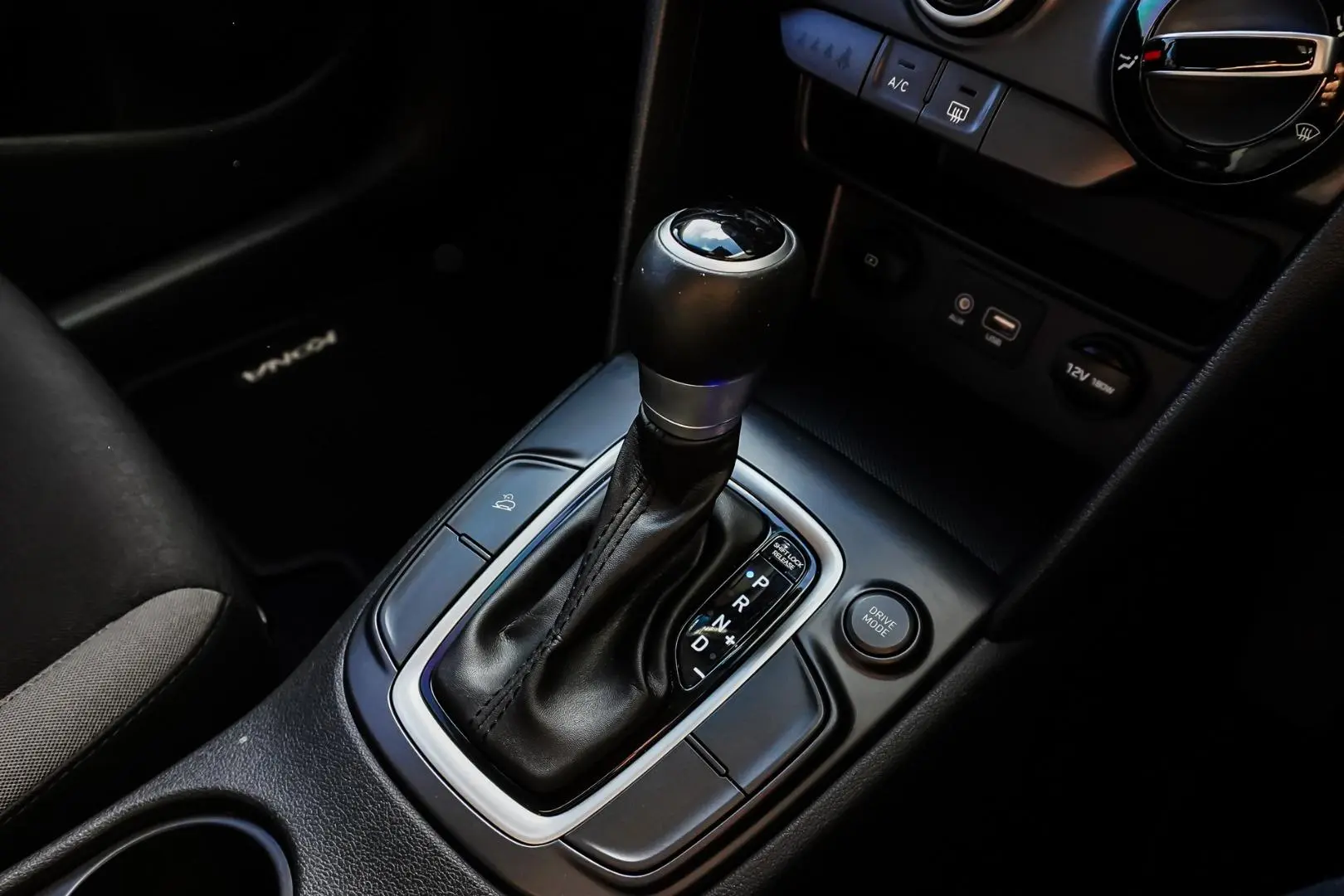 2020 Hyundai Kona Gallery Image 19