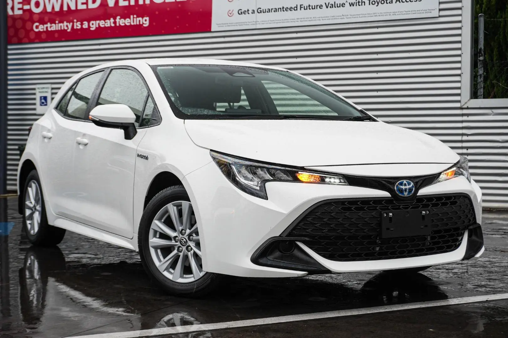 2023 Toyota Corolla Gallery Image 2