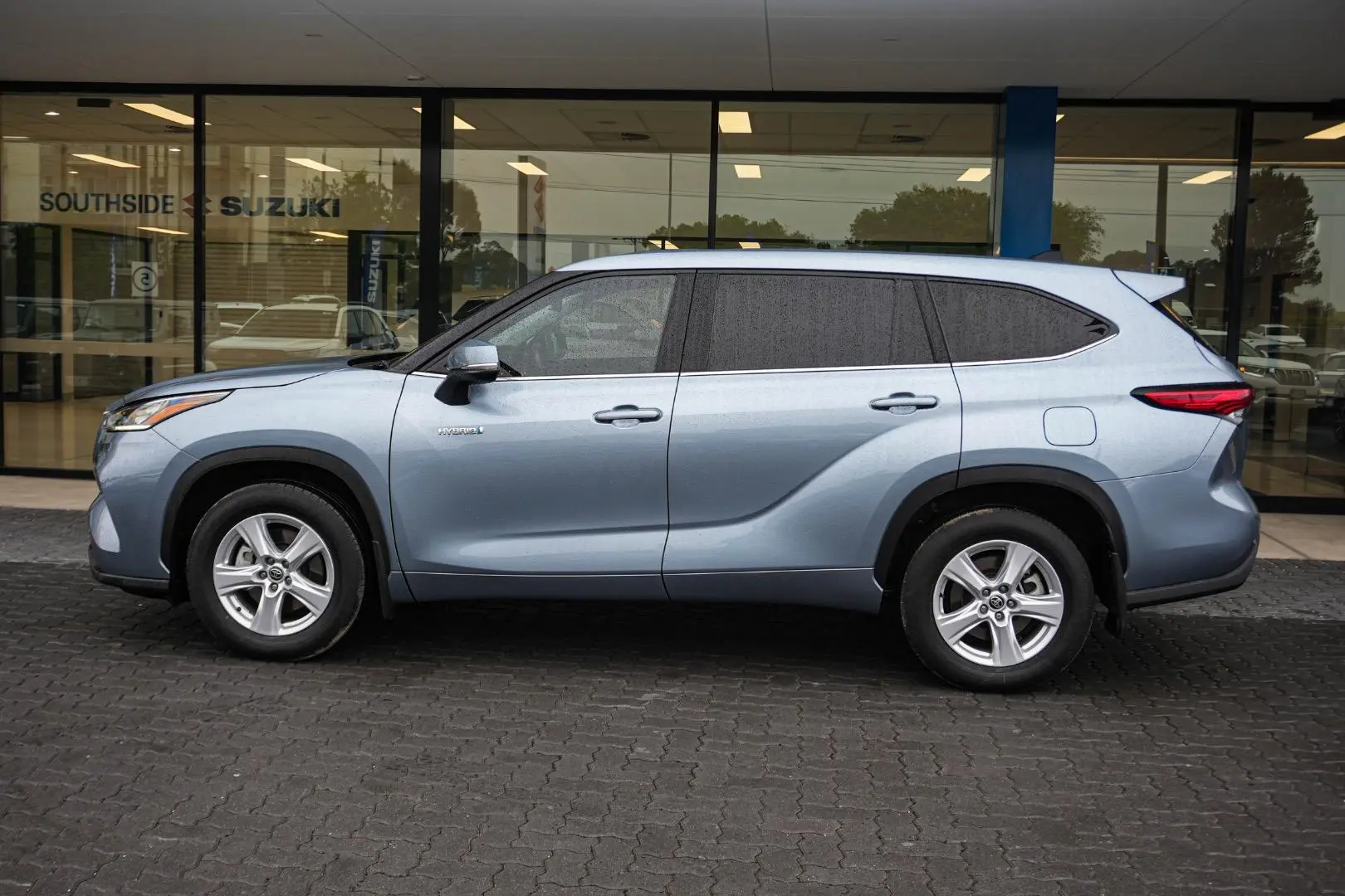 2022 Toyota Kluger Gallery Image 4