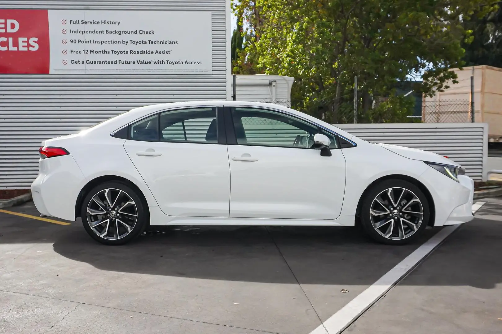 2020 Toyota Corolla Gallery Image 4