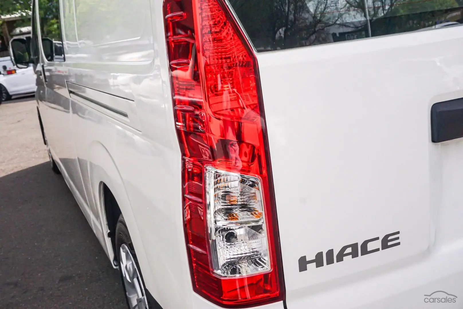 2021 Toyota Hiace Image 13