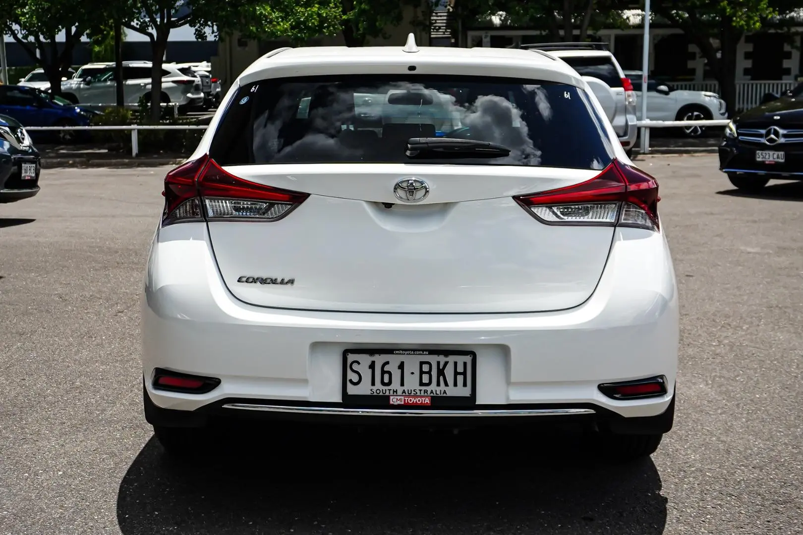 2016 Toyota Corolla Gallery Image 6