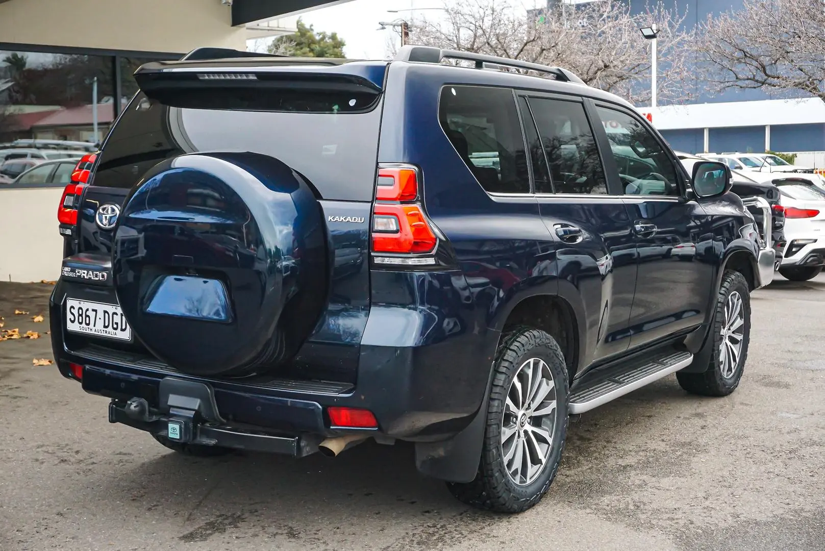 2021 Toyota Landcruiser Prado Gallery Image 3