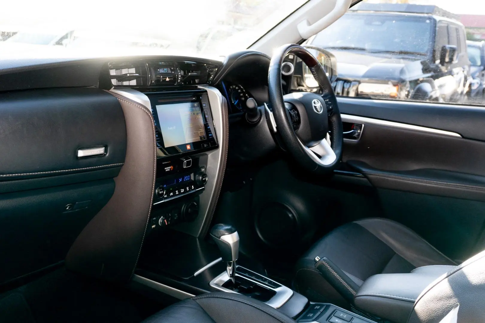 2019 Toyota Fortuner Gallery Image 11