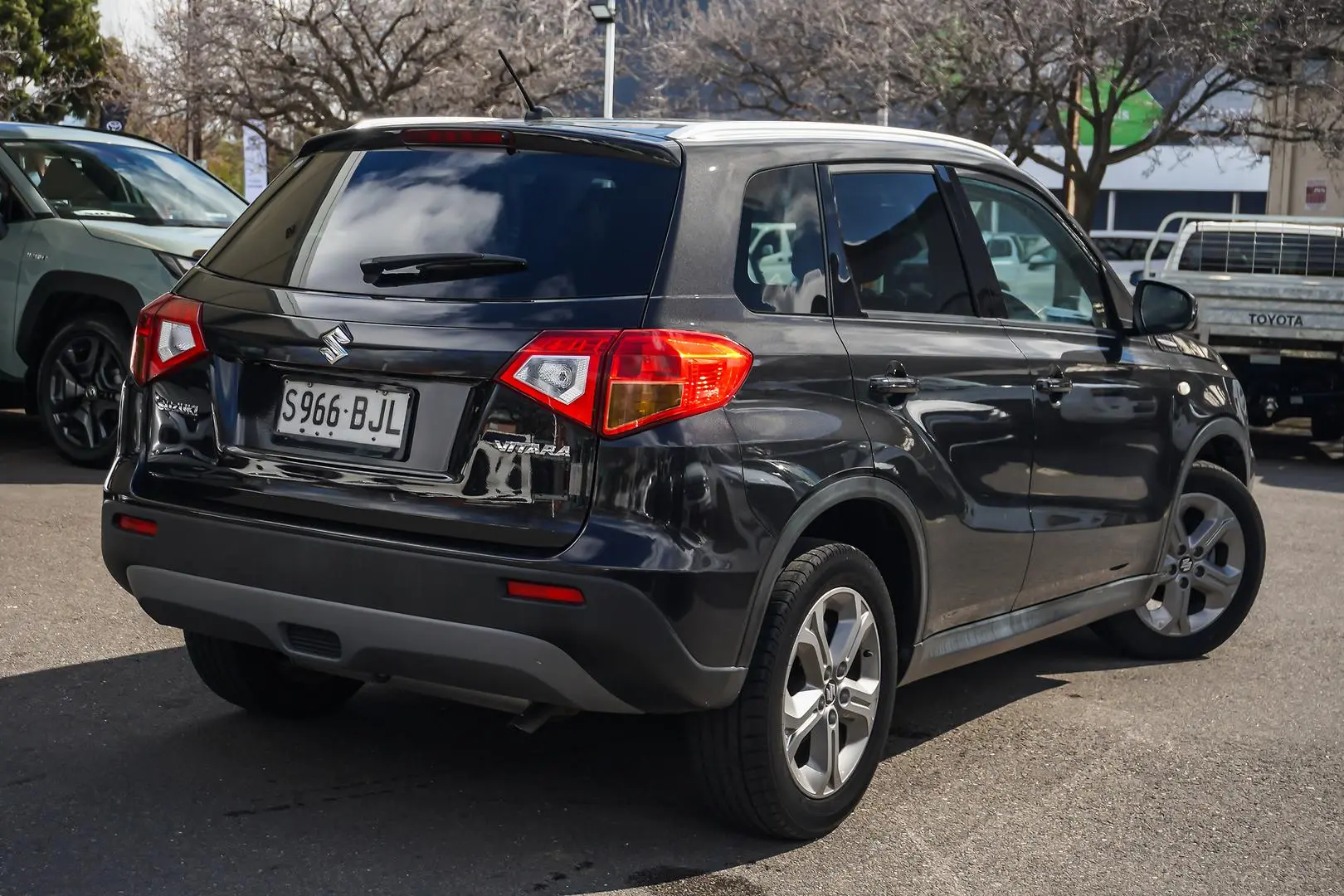2015 Suzuki Vitara Gallery Image 3