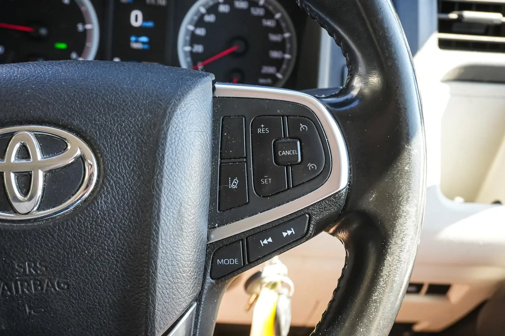 2020 Toyota Hiace Gallery Image 19