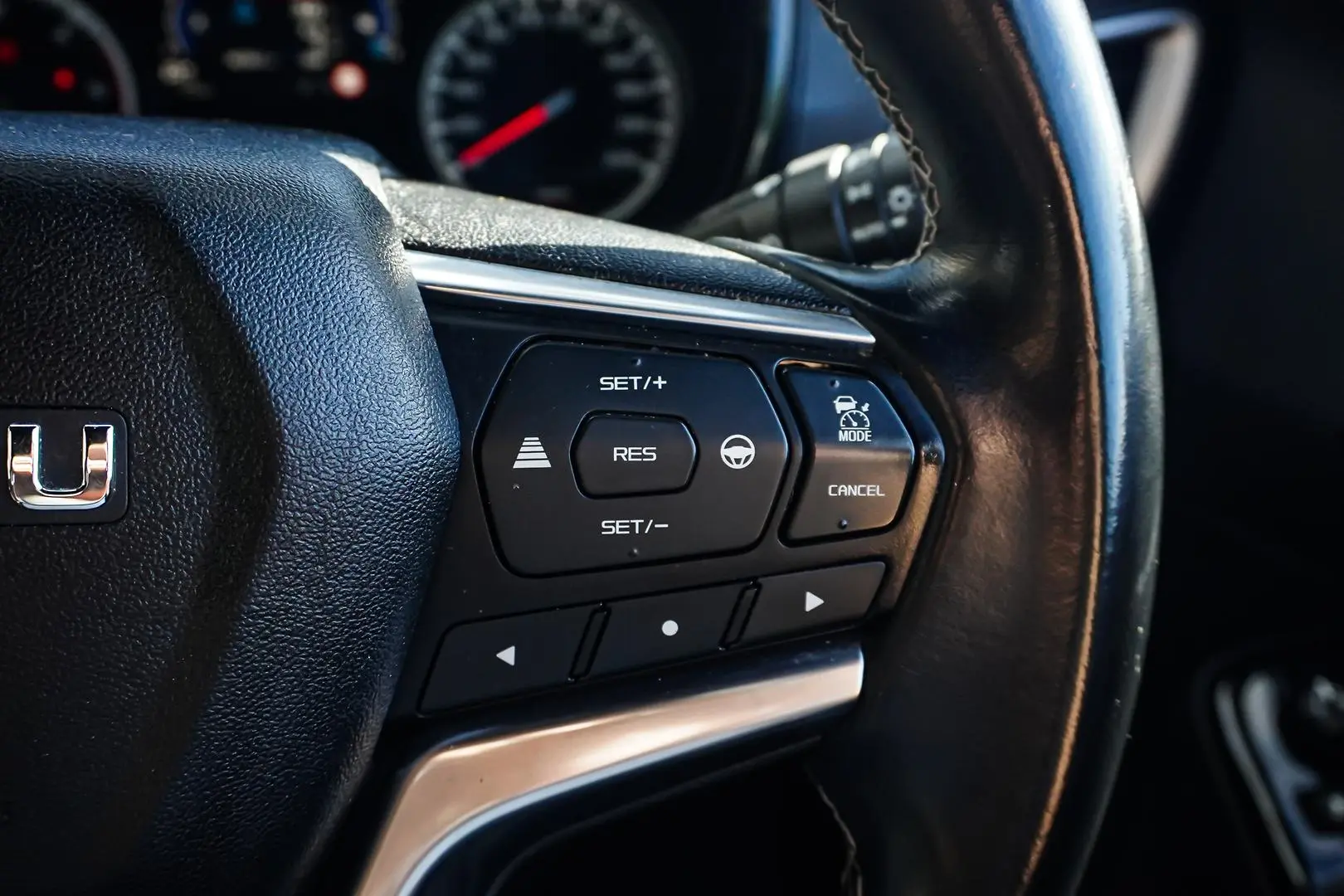 2021 Isuzu D-MAX Gallery Image 21