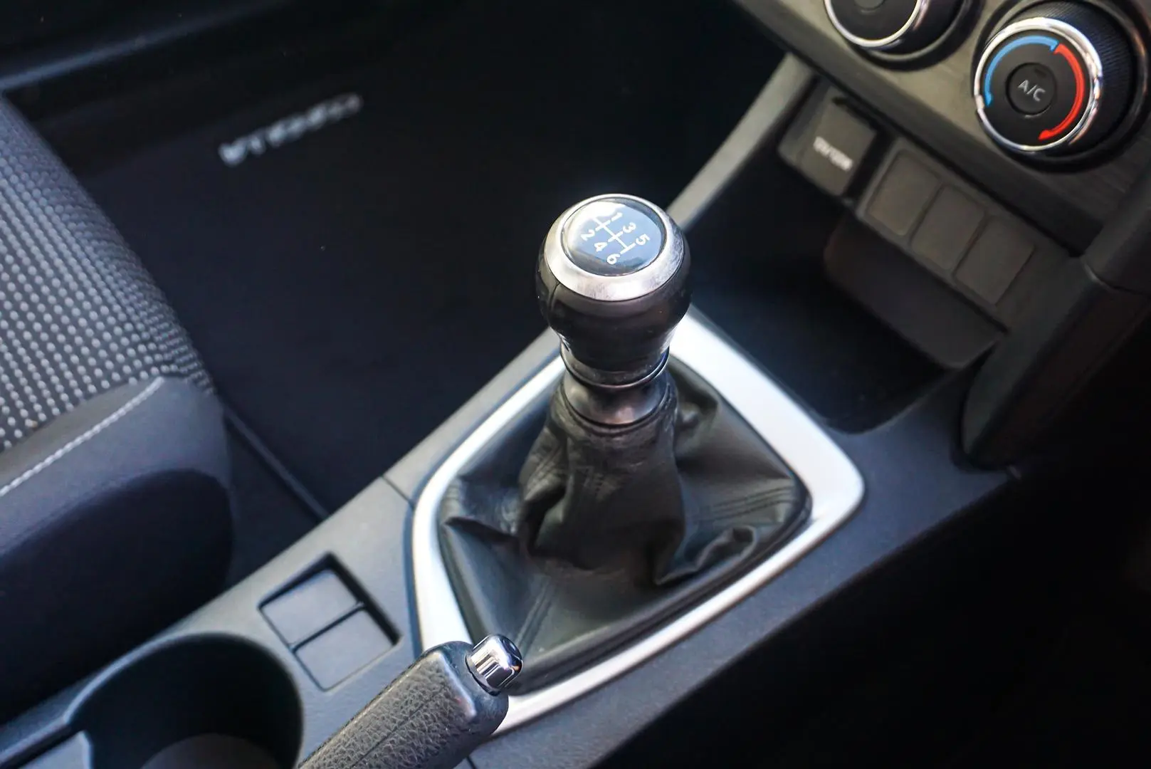 2013 Toyota Corolla Gallery Image 16