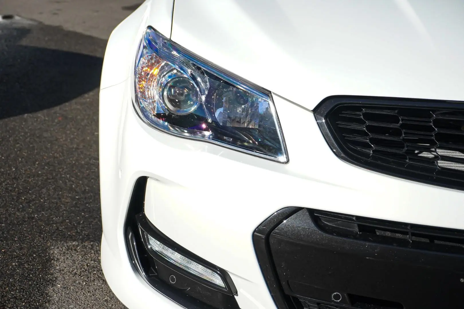 2017 Holden Commodore Gallery Image 12