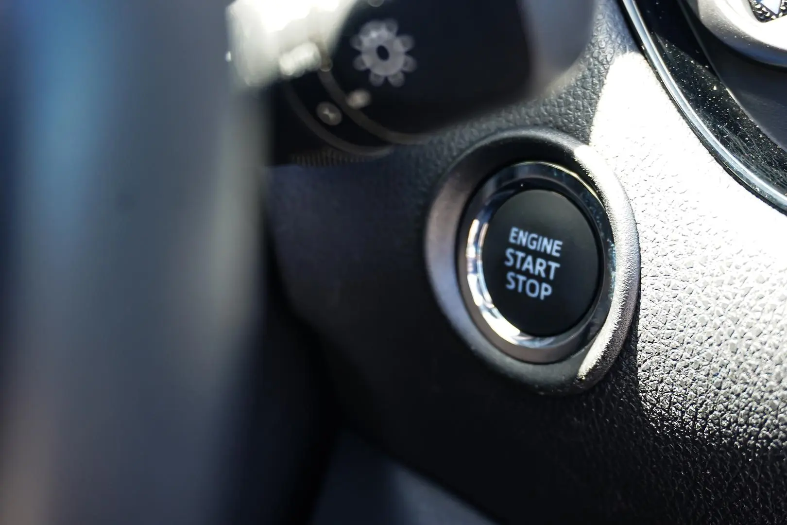 2023 Toyota C-HR Gallery Image 24