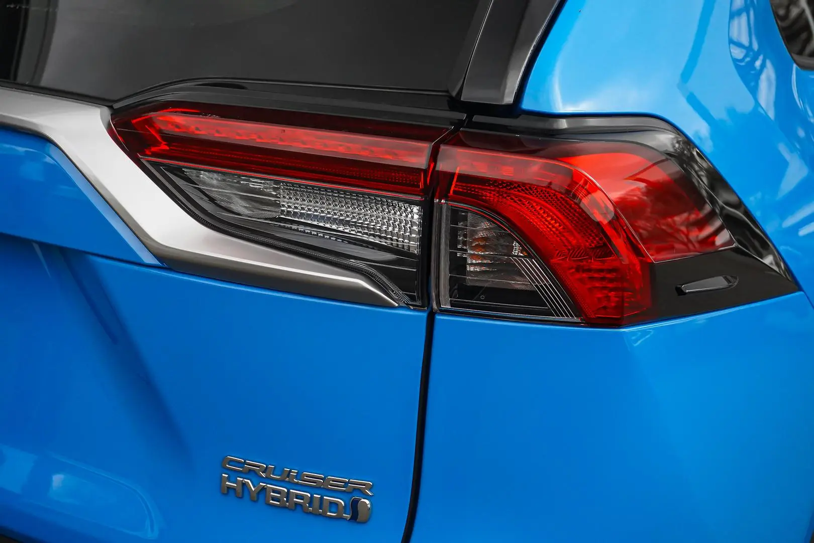2020 Toyota RAV4 Gallery Image 13