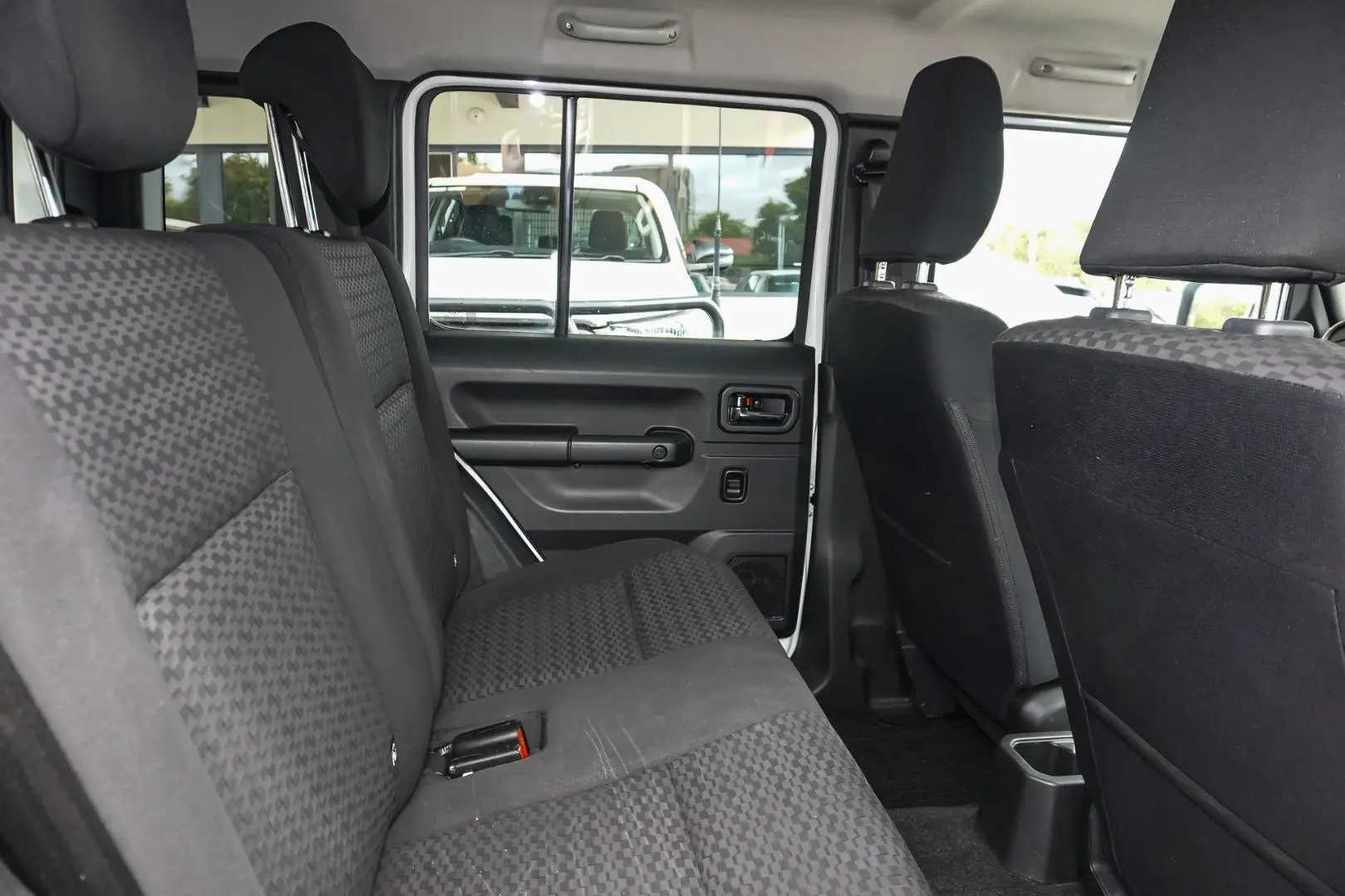 2024 Suzuki Jimny Gallery Image 8