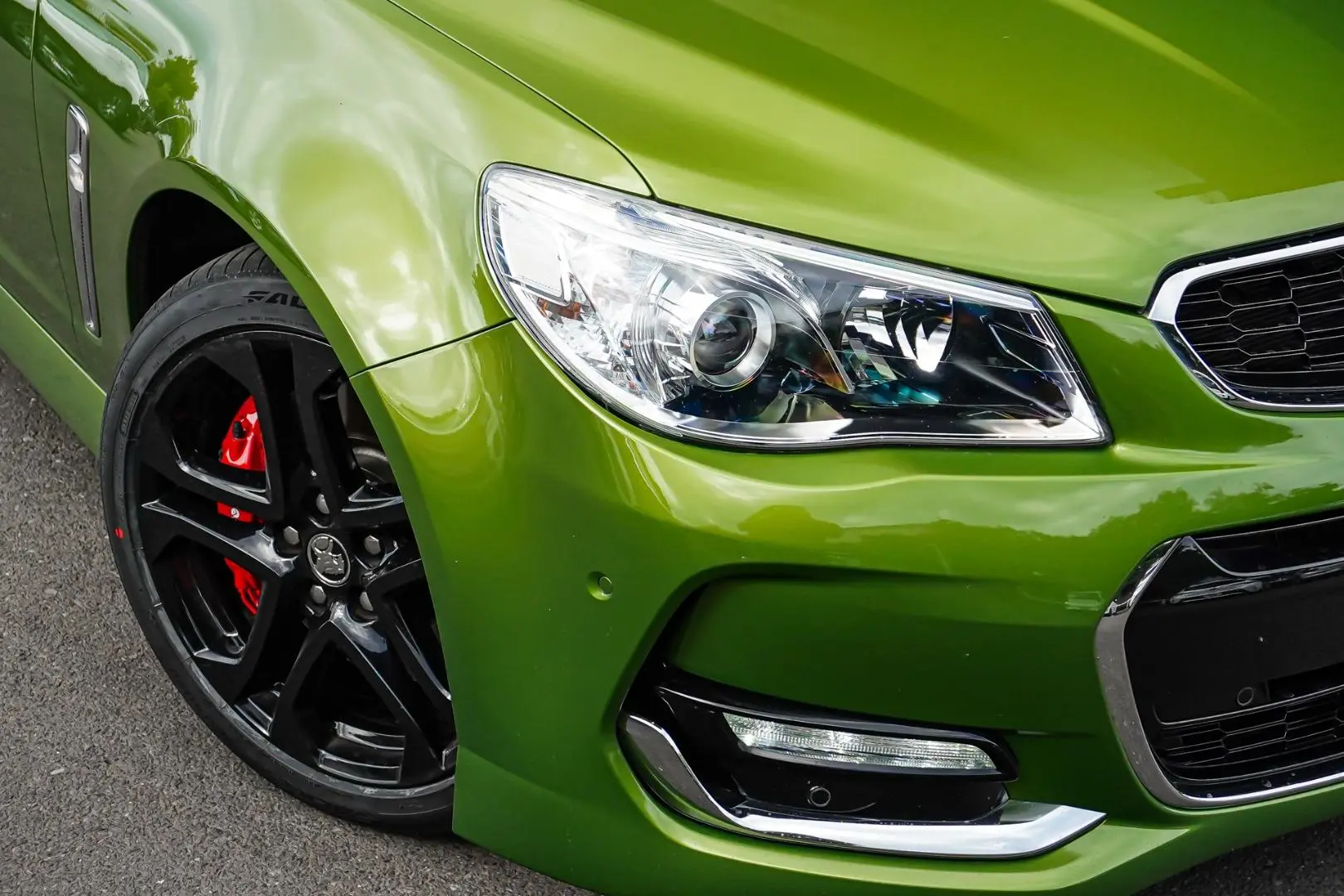 2016 Holden Commodore Gallery Image 13