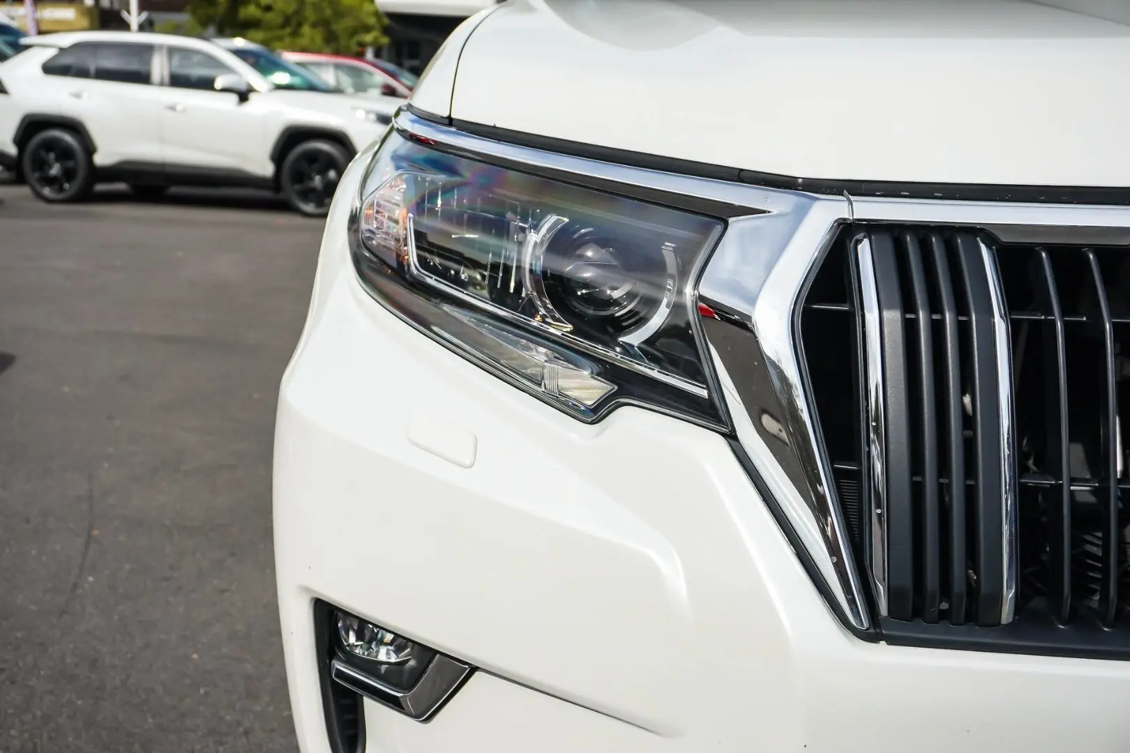 2018 Toyota Landcruiser Prado Gallery Image 13