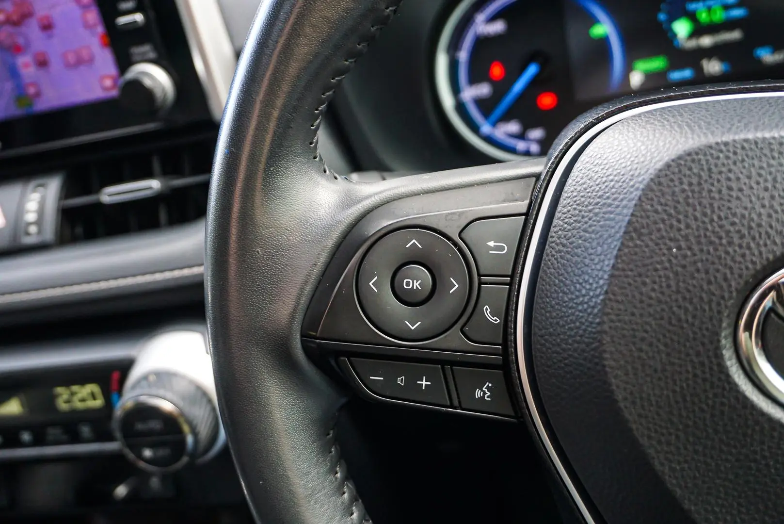 2020 Toyota RAV4 Gallery Image 22