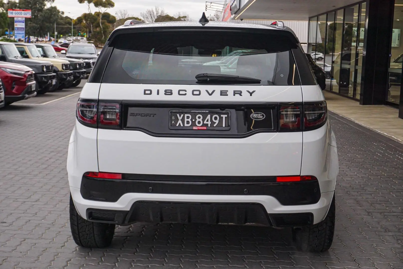 2021 Land Rover Discovery Sport Gallery Image 6
