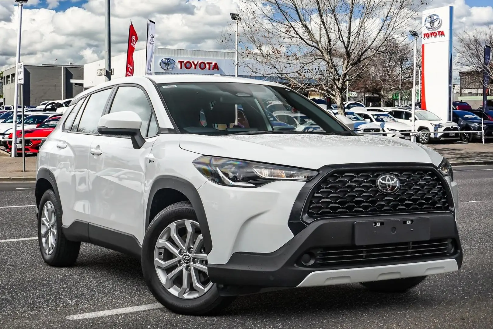 2025 Toyota Corolla Cross Gallery Image 1