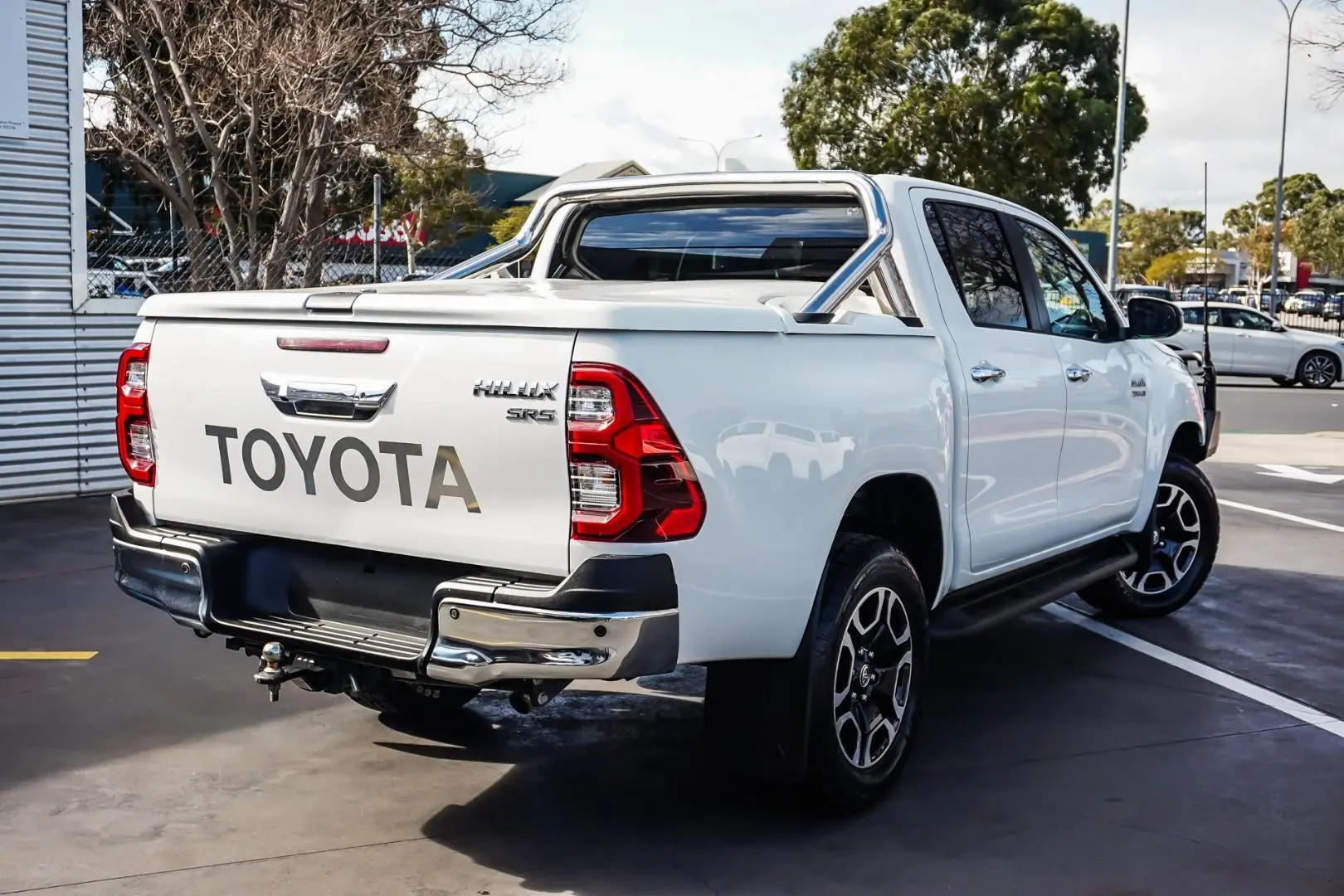 2022 Toyota Hilux Gallery Image 3