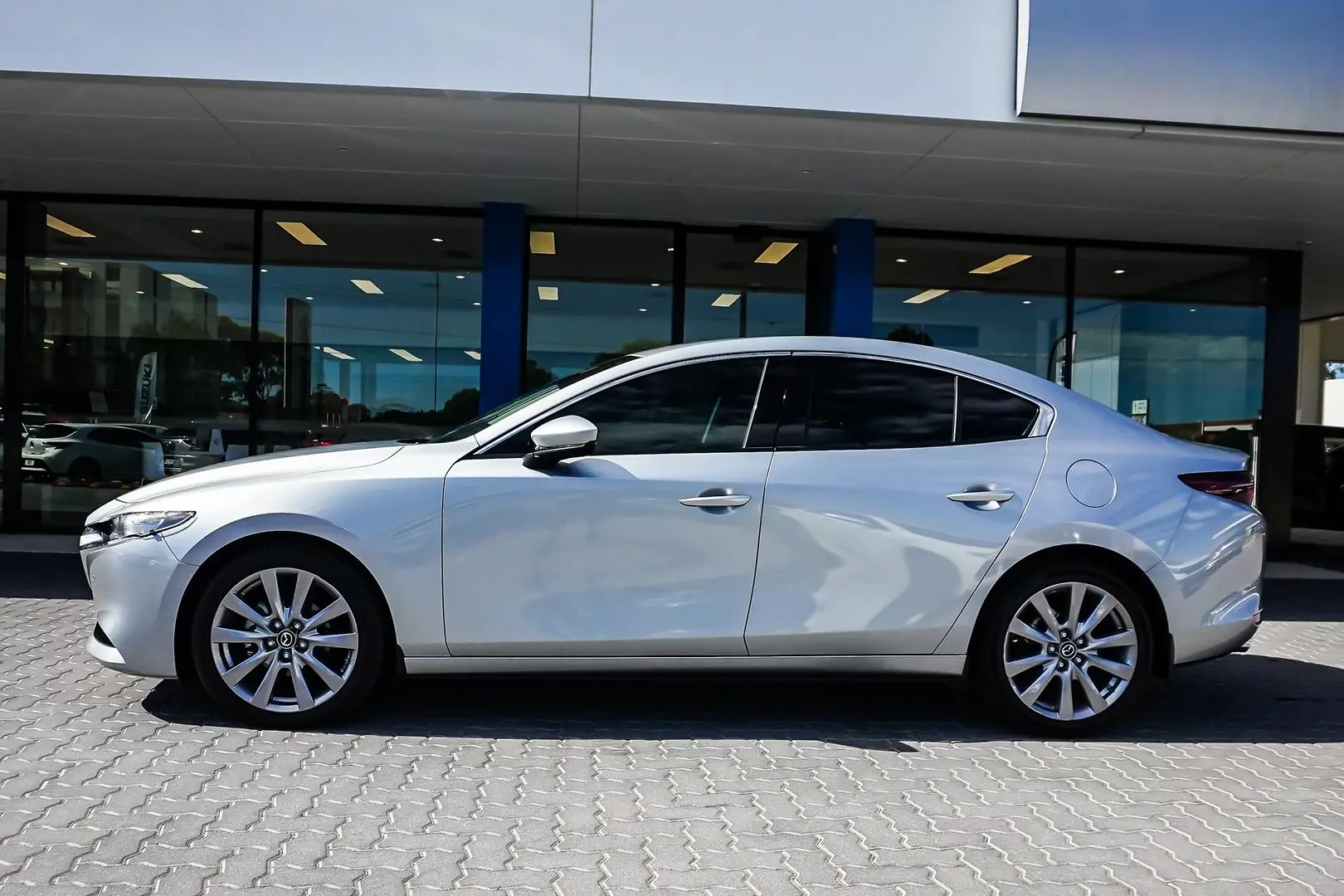 2022 Mazda 3 Gallery Image 4