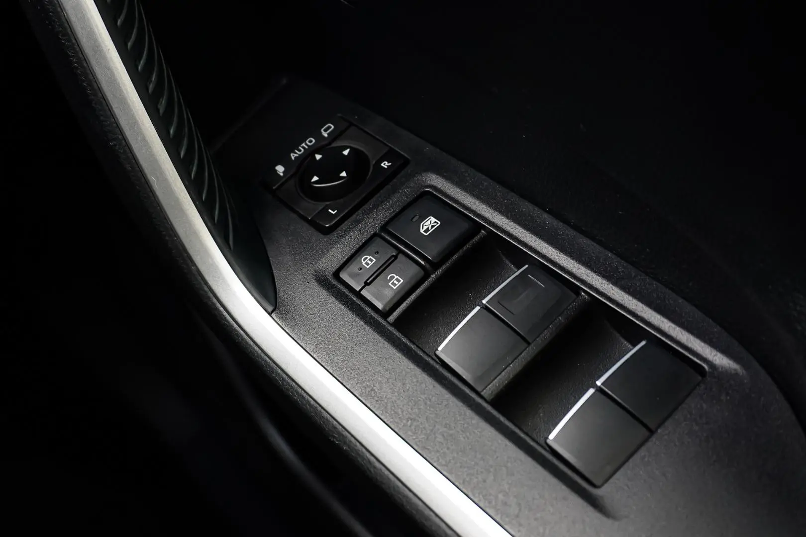 2021 Toyota RAV4 Gallery Image 20