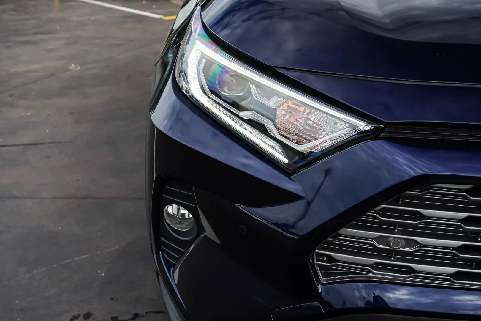 2020 Toyota RAV4 Gallery Image 13