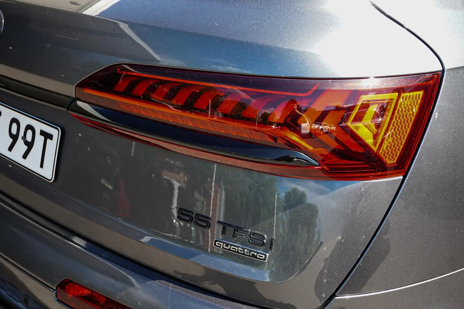 2022 Audi Q7 Gallery Image 13