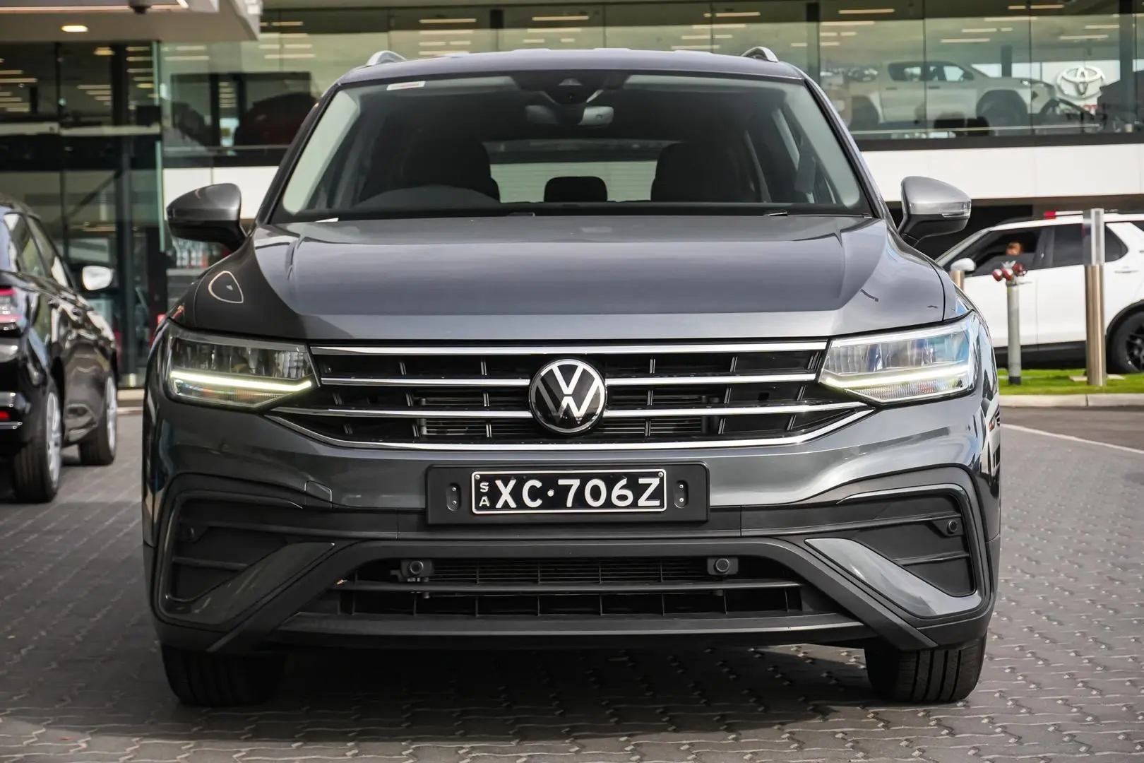 2022 Volkswagen Tiguan Gallery Image 5